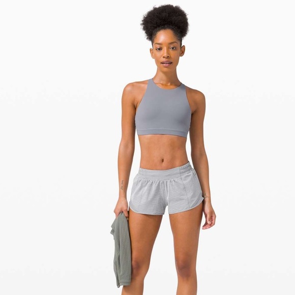 Lululemon Hotty Hot Short II *2.5" - Picture 1 of 7